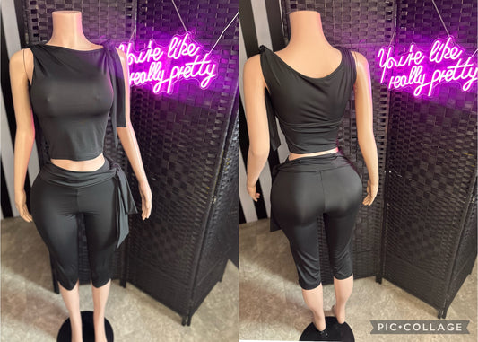Black Capri 2pc Set