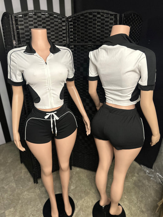 B&W 2pc Short Set
