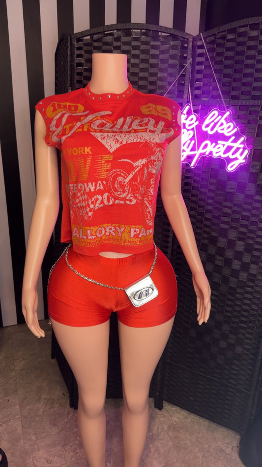 Red 2pc Graphic Set