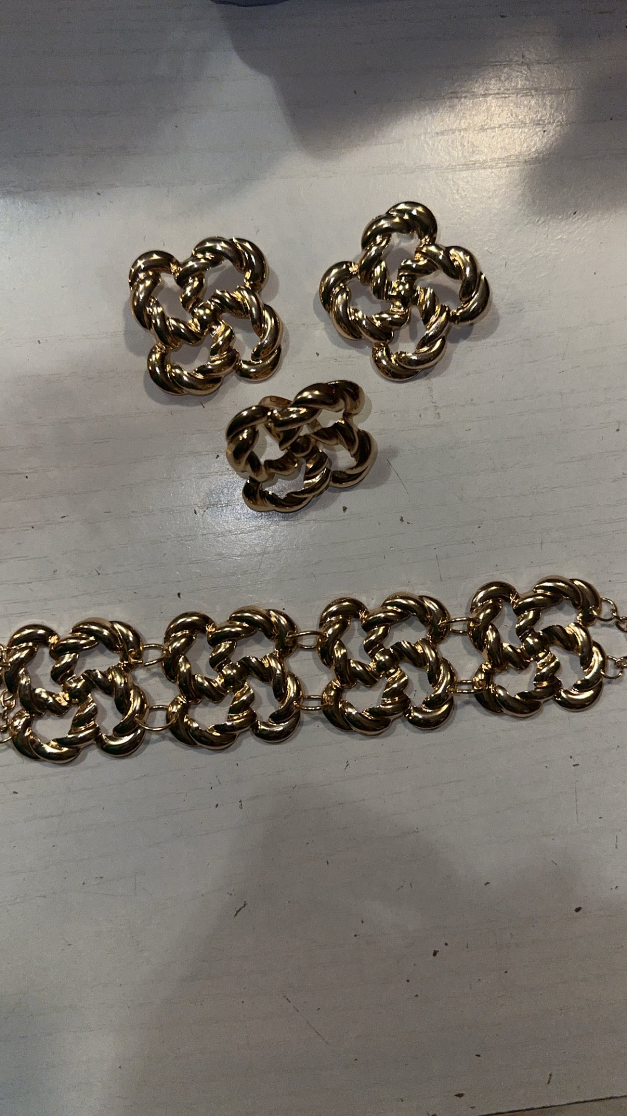 Gold Flower Choker Set